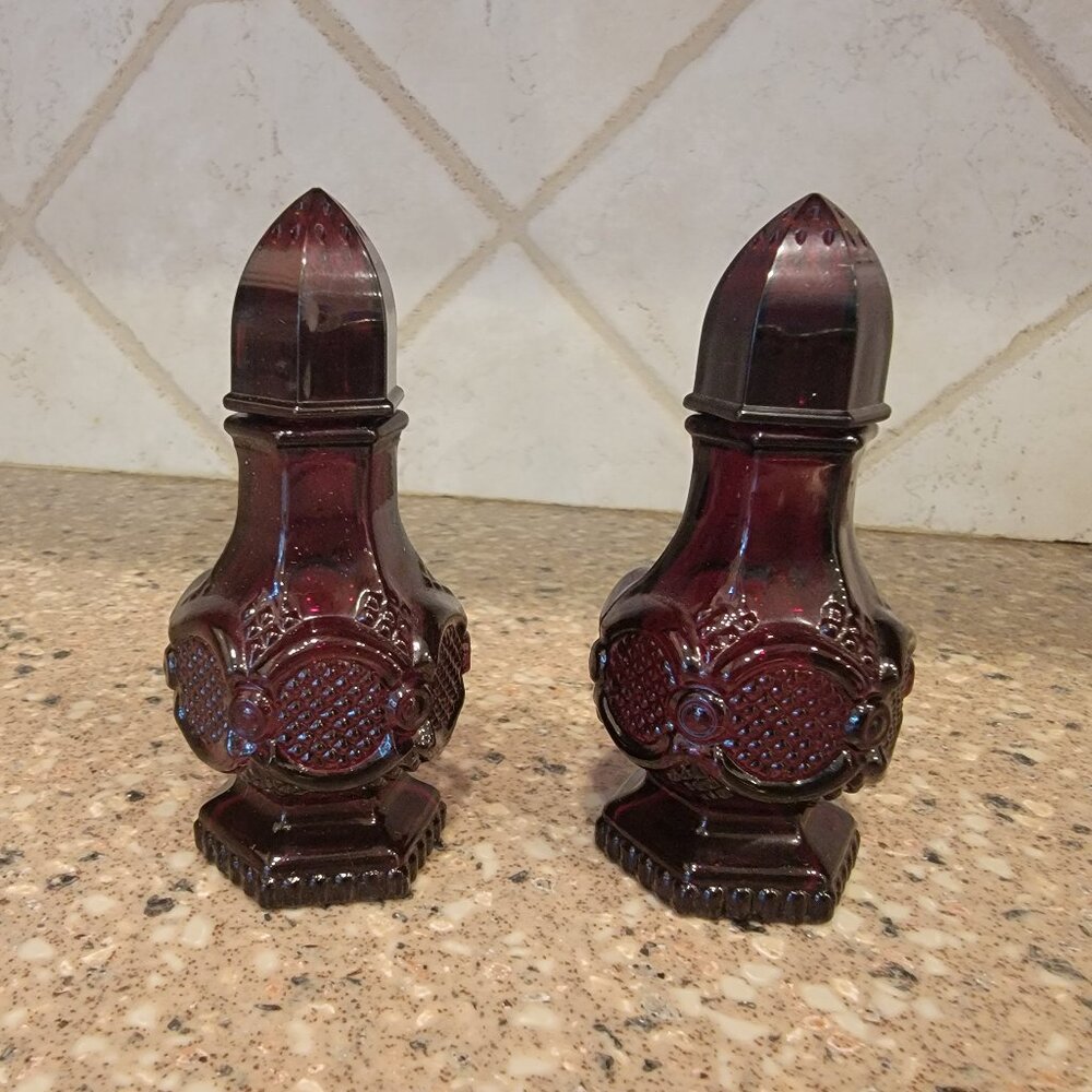 Avon's 1876 Cape Cod ruby red glass salt & pepper shakers